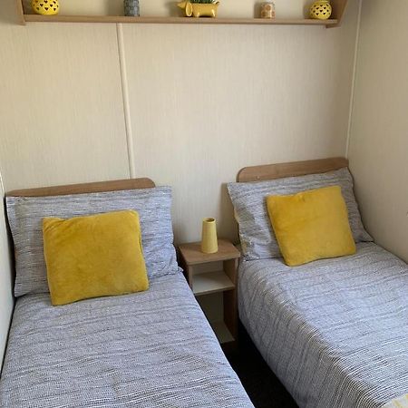 迪姆彻奇 Gold Plus 6 Berth Caravan In New Beach With Parking Wifi And Decking酒店 外观 照片