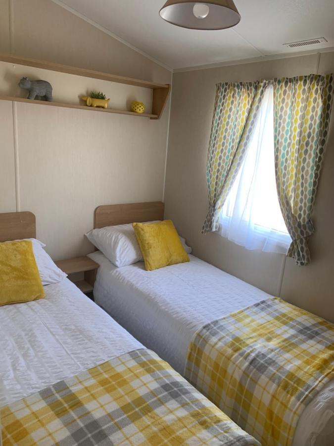 迪姆彻奇 Gold Plus 6 Berth Caravan In New Beach With Parking Wifi And Decking酒店 外观 照片