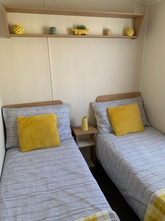 迪姆彻奇 Gold Plus 6 Berth Caravan In New Beach With Parking Wifi And Decking酒店 外观 照片